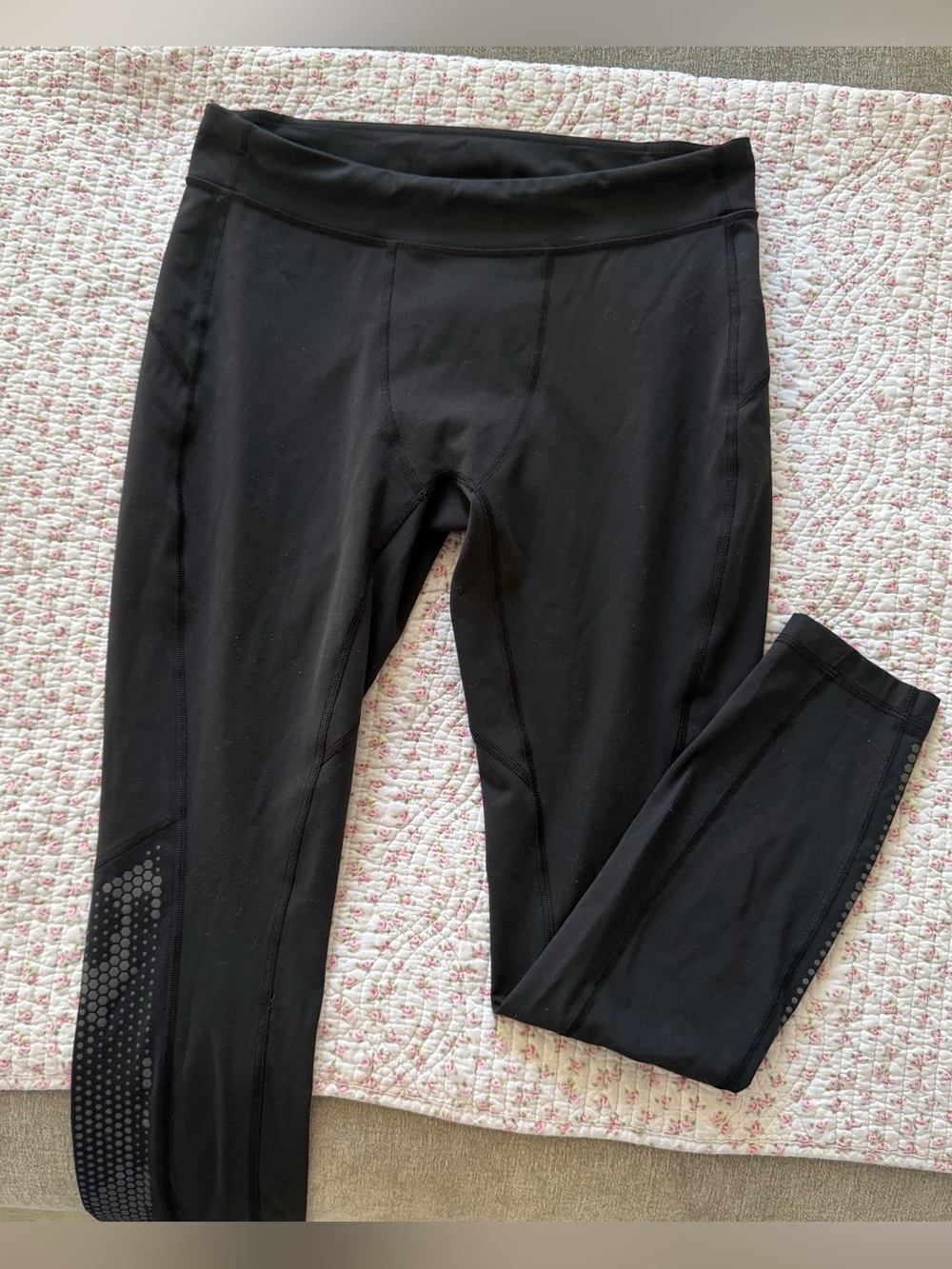 Lululemon Men’s Relay Leggings / Tights in Black with Reflective Panels Large L